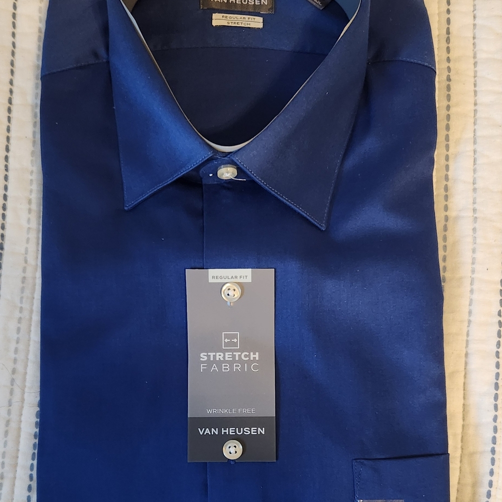 Van Heusen Dress Shirt Mens Size 17  34/35